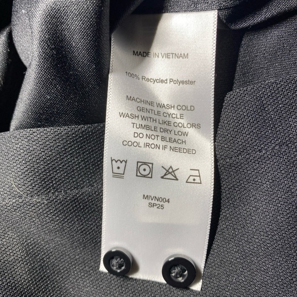 Quince Men Commuter Stretch Pique Short Sleeve Button Down Black M - Picture 4 of 4